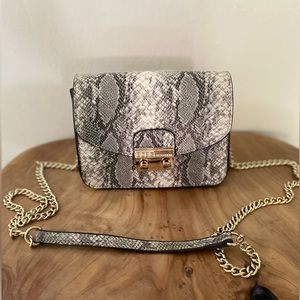 BCBG SNAKE PRINT SMALL PURSE